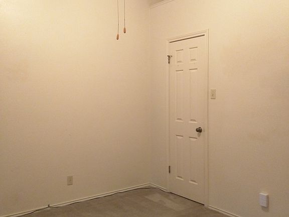 4th image of 4418 Winterberry Ln