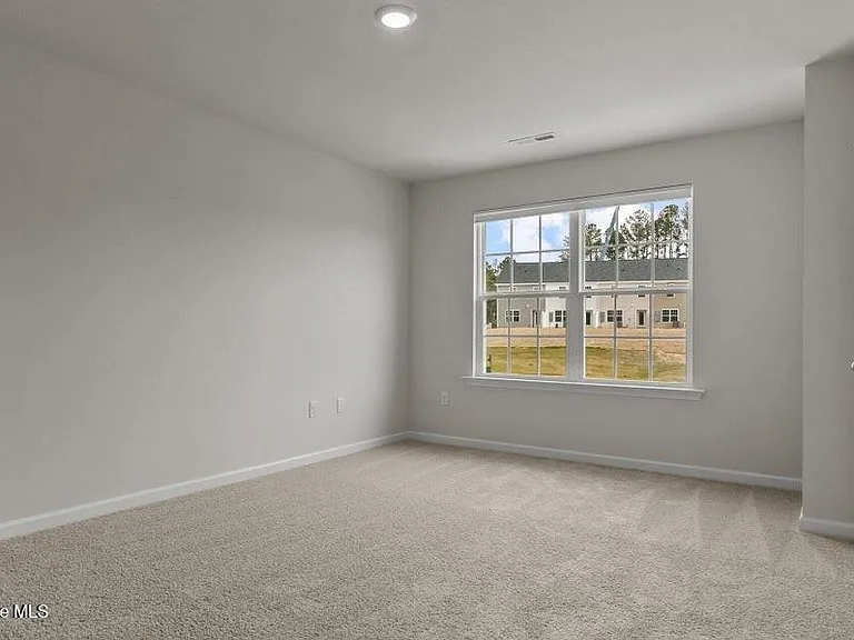 2305 Gracie Ln — Photo 13
