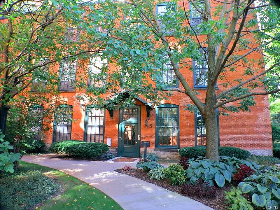 1st image of 429 N Franklin St #116
