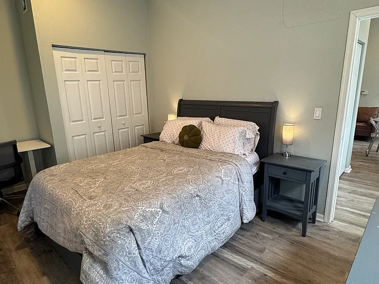 1537 Poplar St #1B — Photo 11