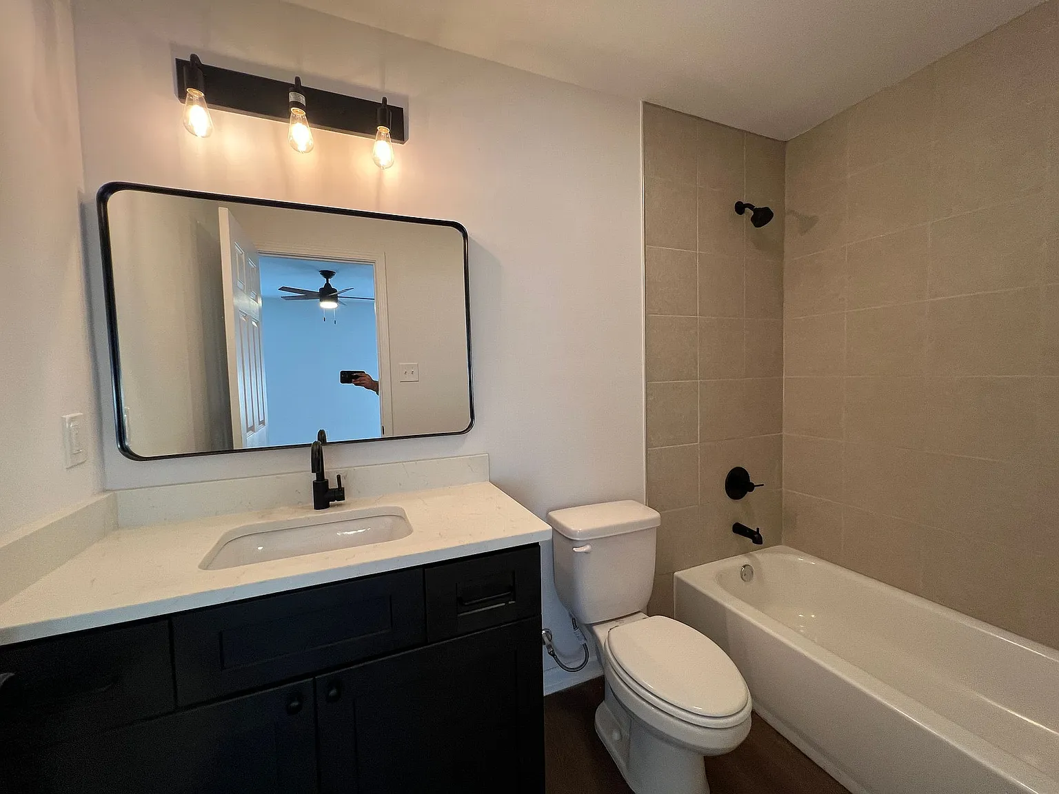 1849 Whitney Ave — Photo 2