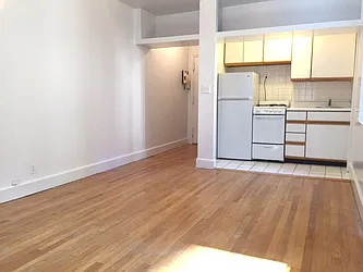 Rented by LIVING QUARTERS NY INC