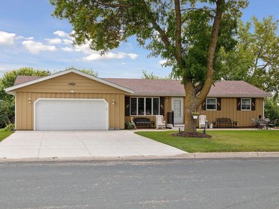 214 8th Ave NW, Lonsdale, MN, 55046