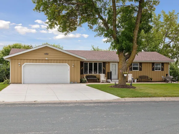 214 8th Ave NW, Lonsdale, MN 55046