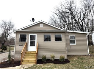 419 S 8th St, Belleville, IL 62220