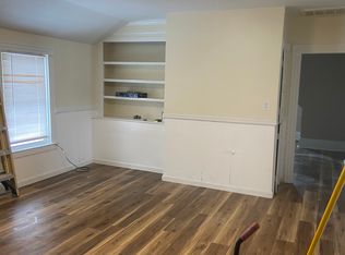 196 Collette St #4, New Bedford, MA 02746