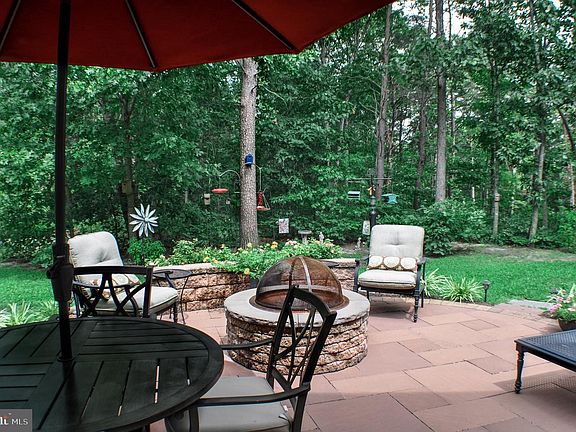 5th image of 46 Gardenia Blvd