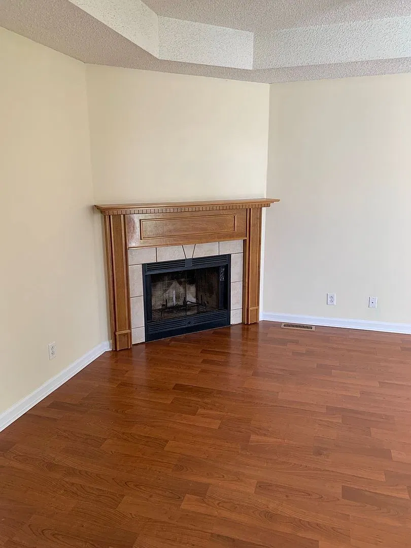 Exit 1, Close to Post. 3 bed 2bath. Northeast Elem, Middle & High! — Photo 3