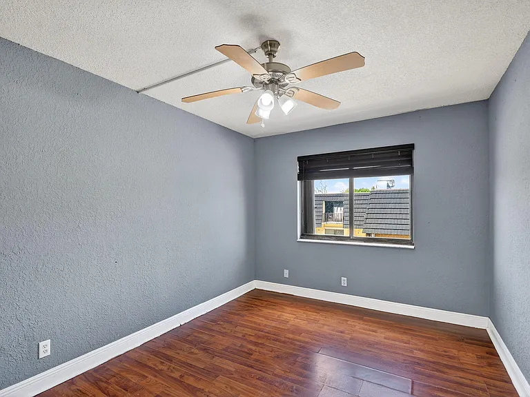 320 Woodland Rd — Photo 46