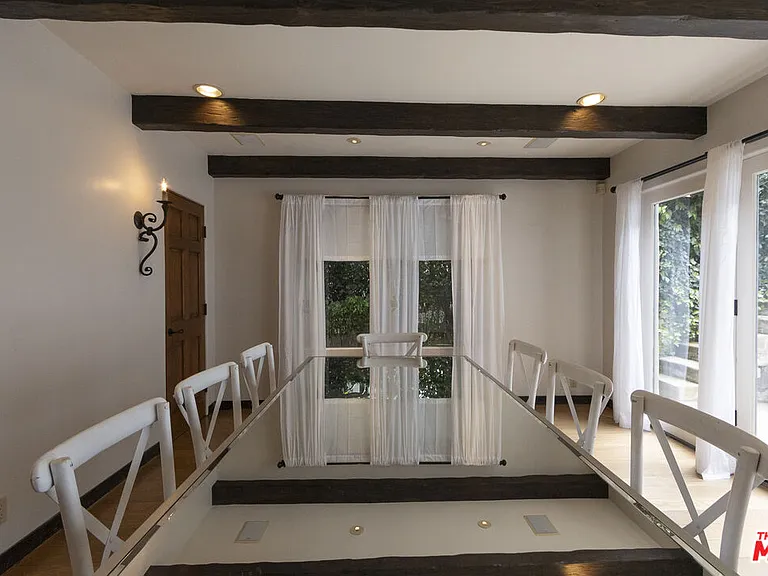 1407 N Beverly Dr — Photo 28