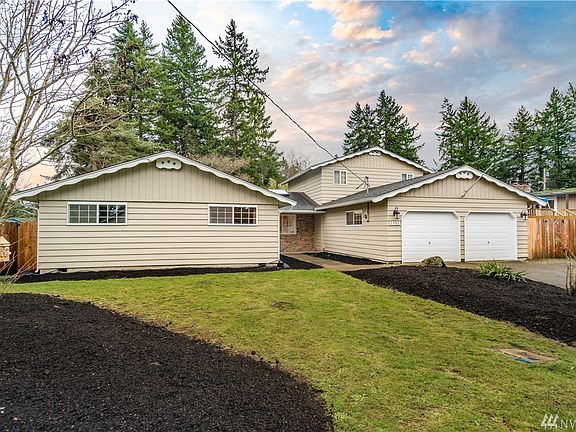 3rd image of 11211 91st Avenue Ct SW