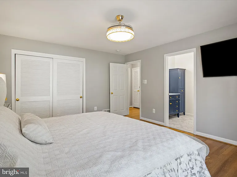 2606 N Quincy St — Photo 43