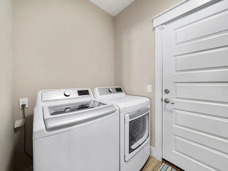 Laundry Room Cabinet