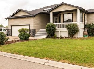 265 S 250th St W, Raymond, AB T0K 2S0