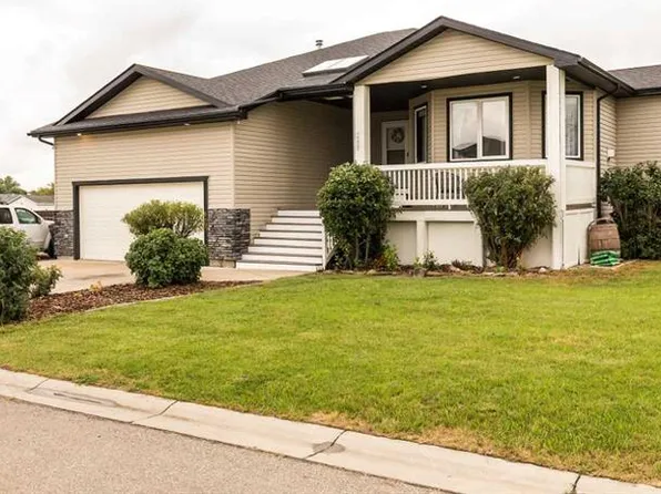 265 S 250th St W, Raymond, AB T0K 2S0
