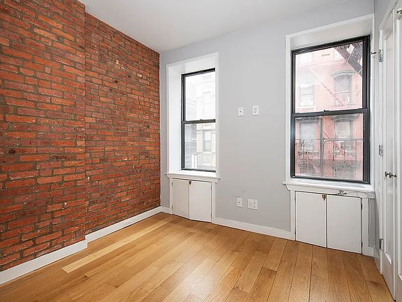 4th image of 21 Catherine St APT 3B