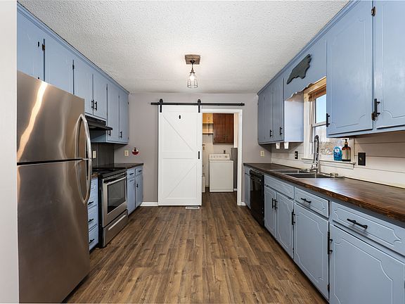 4th image of 2681 George York Rd