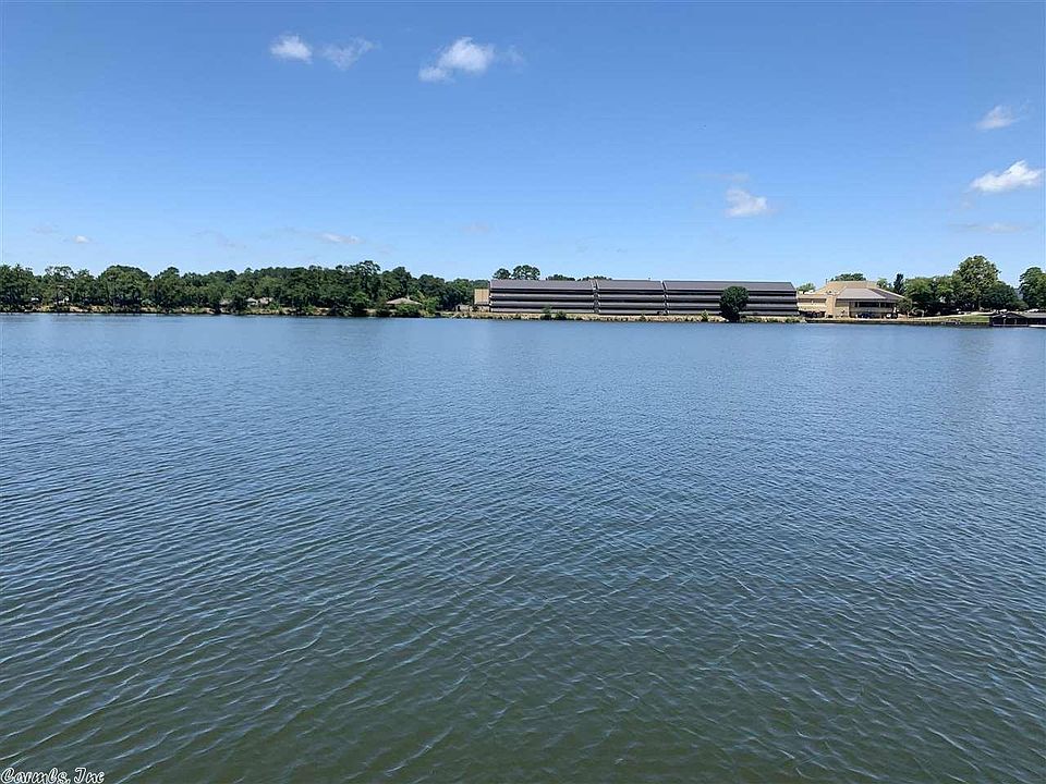 2nd image of 110 Bayou Point