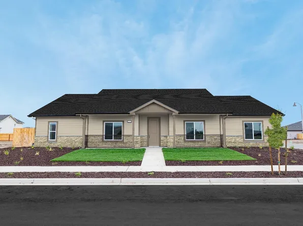 1030 Walnut St, Woodlake, CA 93286