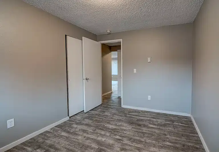 Pacifica — Photo 10