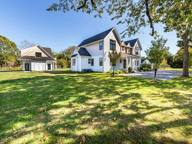 13 Brander Pkwy — Photo 7