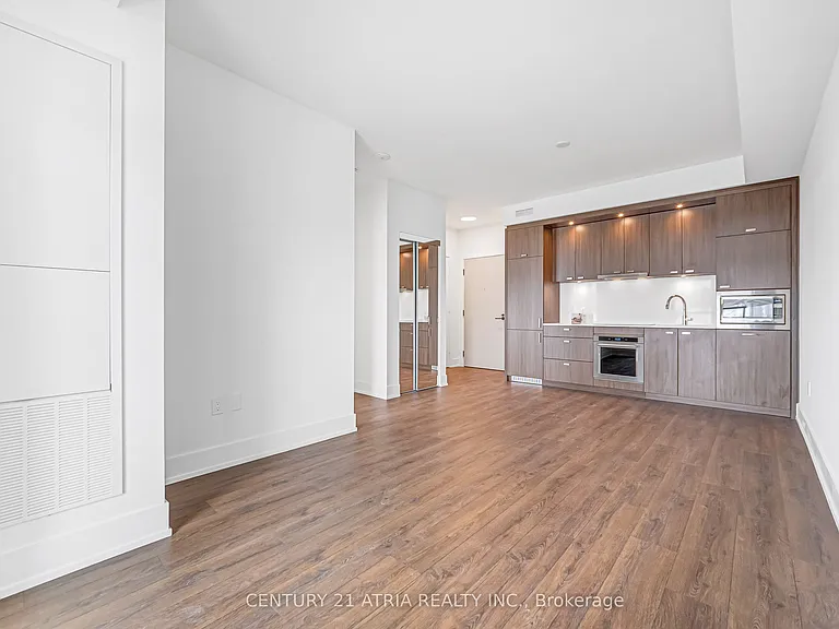 858 Dupont St #311 — Photo 9