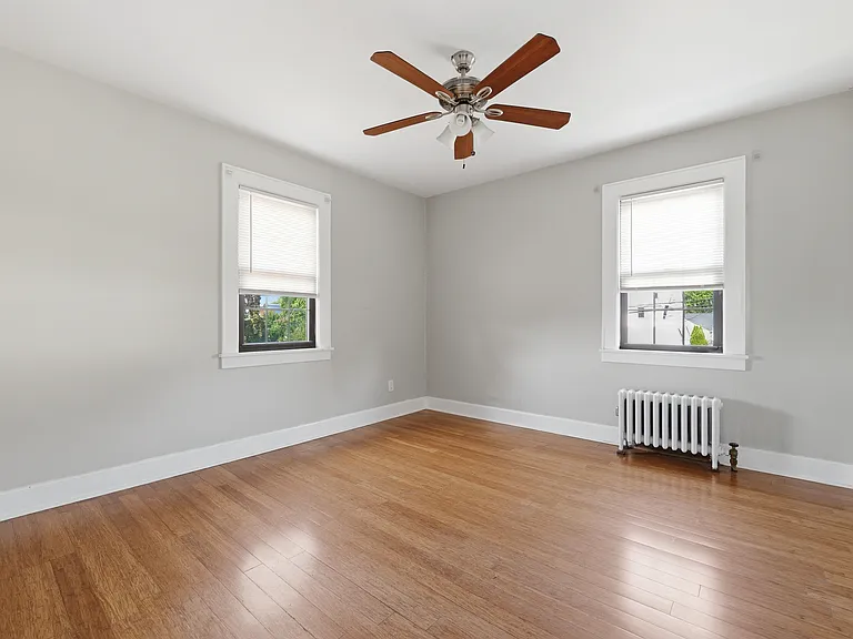83 Hudson St #2 — Photo 9