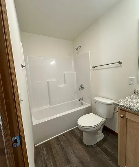 835 E Wisconsin St #607 — Photo 6