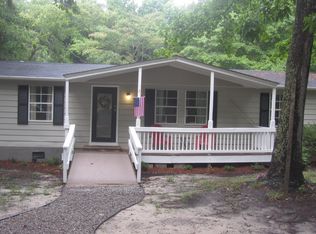 312 Peanut Rd, Hampstead, NC 28443