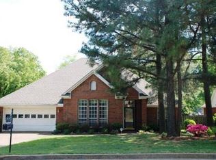 214 Executive Dr, Jackson, TN 38305