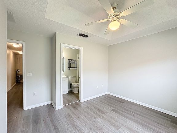 2nd image of 5307 Paradise Cay Cir