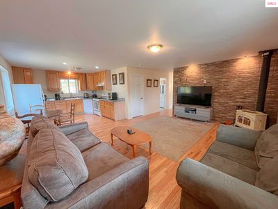 194 Quartz Ln, Naples, ID, 83847