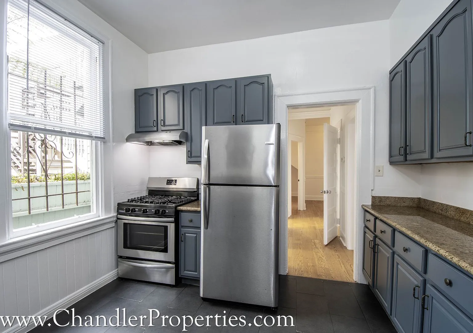 1512-16 Broderick /2394 Post Apartments — Photo 4