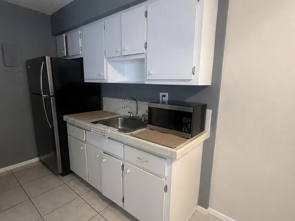 5111 NE 18th Ave #B, Fort Lauderdale, FL 33334