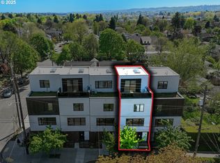 2264 Southeast Division, Portland, OR 97202