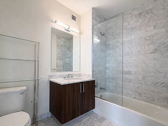 5th image of 1501 Voorhies Ave #24B