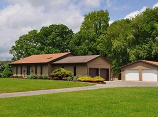 123 Pearce Rd, Mars, PA 16046