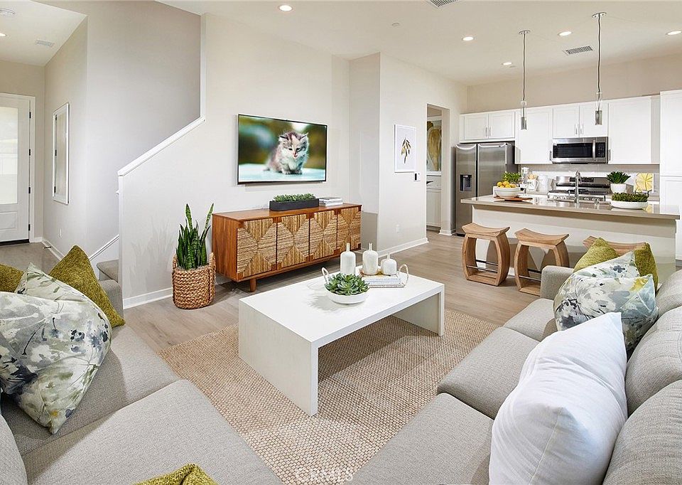 1st image of 4484 S Grant Paseo