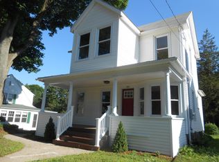 195 Hickory St, Bridgeport, CT 06610