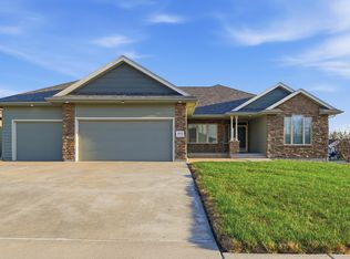3310 SW 44th Ter, Topeka, KS 66610