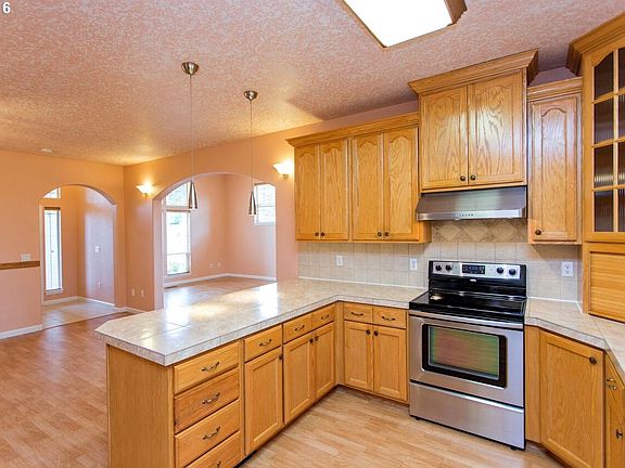5th image of 8709 NE 23rd Ct
