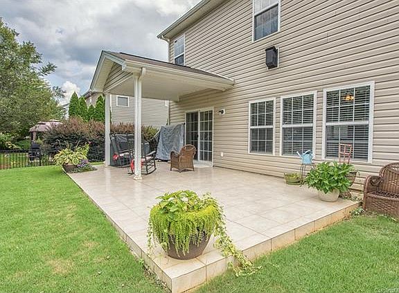 5th image of 1253 Madison Green Dr