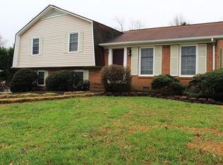 1175 Zion Church Rd, Hickory, NC 28602