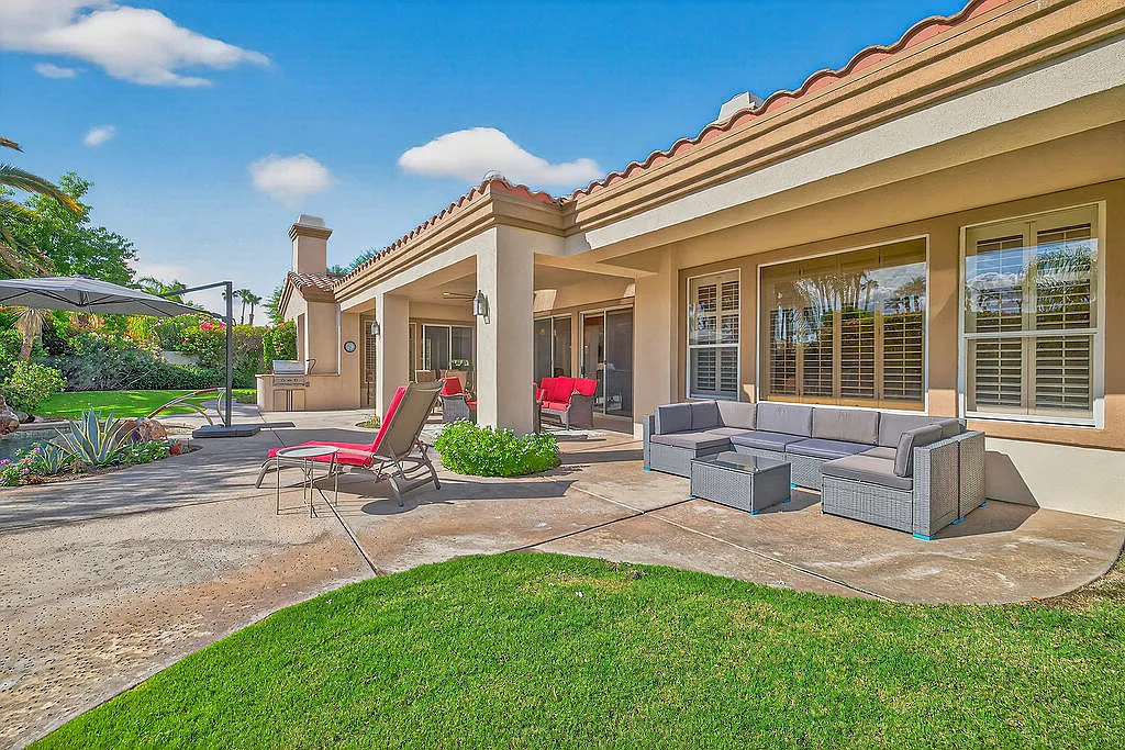 4 bed, 3334 sqft, $13,500 — Photo 1