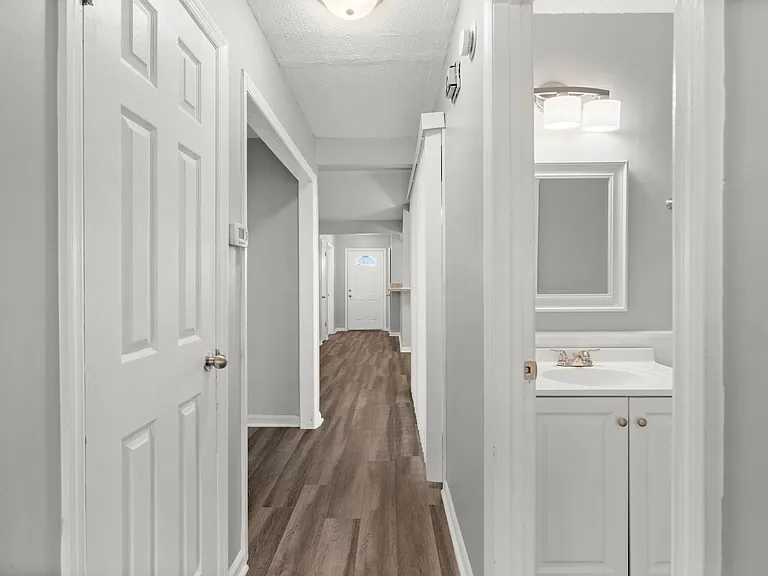 802 Winthrop St #A — Photo 16