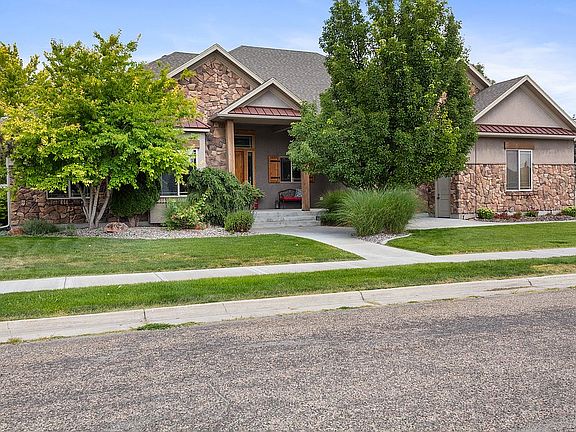 3rd image of 6119 Bayhill Dr