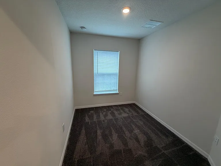 2124 Penny Ln — Photo 32