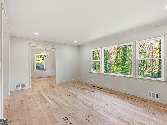 4th image of 117 Glencrest Dr