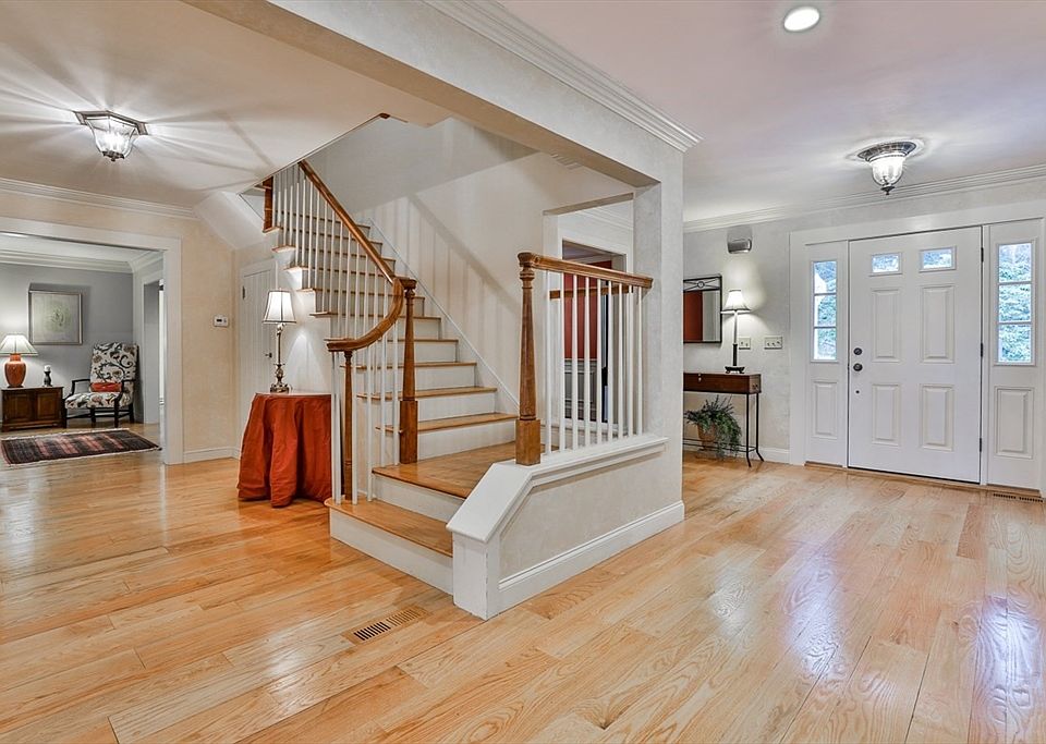 34 Brush Hill Ln, Milton, MA 02186 | MLS #73506486 | Zillow