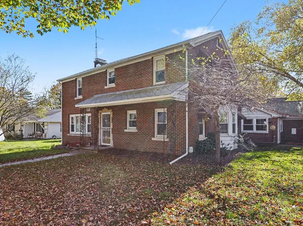 1402 Broadway St, Niles, MI 49120
